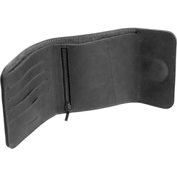 Kožená peněženka FIXED Classic Wallet for AirTag z pravé hovězí kůže, černá